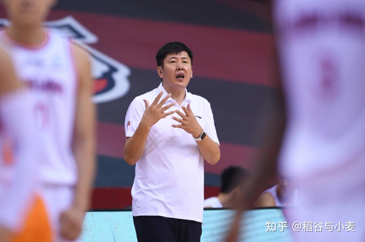 战术变革受益匪浅，教练团队积极调整